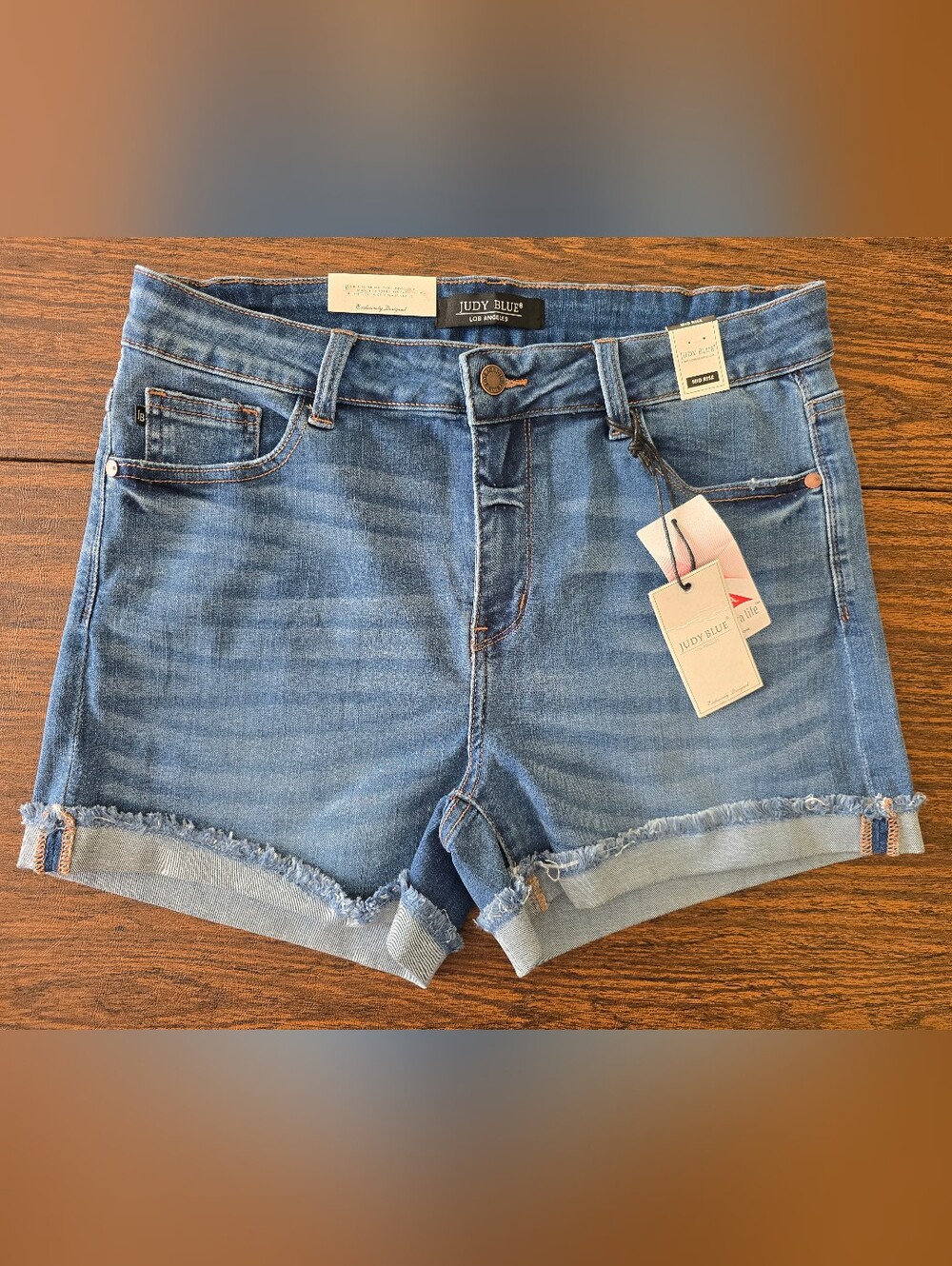 NWT Judy Blue Mid Rise Shorts XL